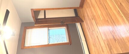 5110 W Hutchinson St in Chicago, IL - Building Photo - Building Photo