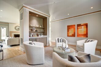 9 Devon Woods Close in Amagansett, NY - Building Photo - Building Photo
