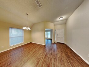 6937 Meandering Creek Ln in Fort Worth, TX - Building Photo - Building Photo