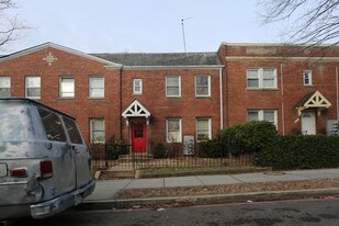 1420 Staples St NE in Washington, DC - Building Photo