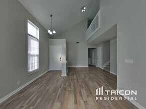 802 Bexhill Ct N in Nashville, TN - Building Photo - Building Photo