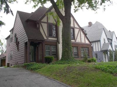 18323 Newell Rd in Shaker Heights, OH - Building Photo