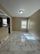 19928 Avon Ave in Detroit, MI - Building Photo - Building Photo