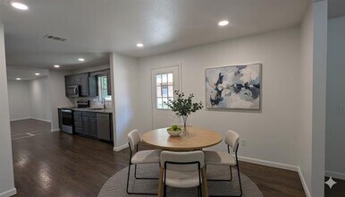 1406 Eastus Dr in Dallas, TX - Building Photo - Building Photo