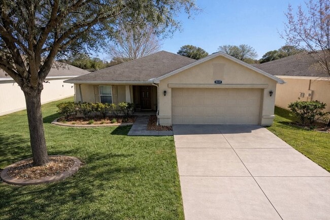 5339 Peach Blossom Blvd in Port Orange, FL - Foto de edificio - Building Photo