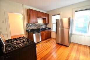 82 Montebello Rd in Boston, MA - Building Photo