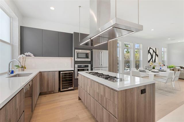 property at 4959 Lexington Ct
