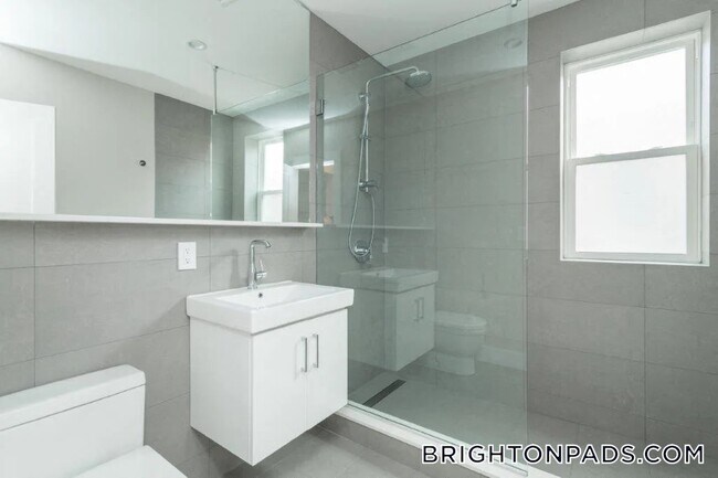 31 South St, Unit 2 in Boston, MA - Building Photo - Building Photo