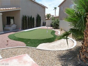 912 Crowfoot in Henderson, NV - Building Photo - Building Photo