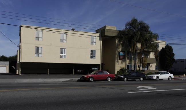 Vanowen Villas in Van Nuys, CA - Foto de edificio - Building Photo