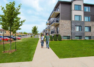 Cinque Apartments in London, ON - Building Photo - Building Photo