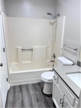 421-421 Spring Ave in Liberty, MO - Building Photo - Building Photo