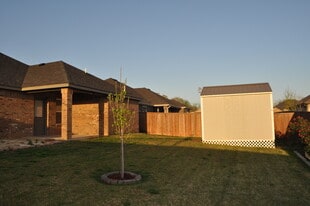 118 Texoma Mdws in Pottsboro, TX - Building Photo