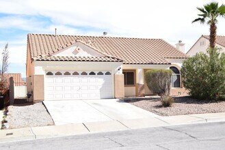 606 Grande Sombrero Way in Henderson, NV - Building Photo - Building Photo