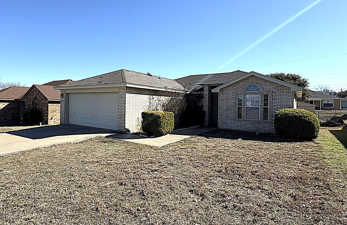 208 Rodeo Cir in Copperas Cove, TX - Building Photo