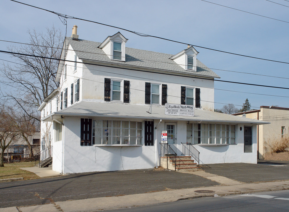 106 North Hills Ave in Glenside, PA - Building Photo