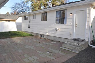 212 N 4th St in Cheney, WA - Building Photo - Building Photo