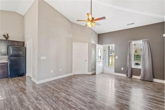 110 Pasadena Ave in Columbus, OH - Building Photo - Building Photo