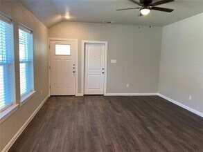 910-914 N Throckmorton St in Sherman, TX - Building Photo - Building Photo