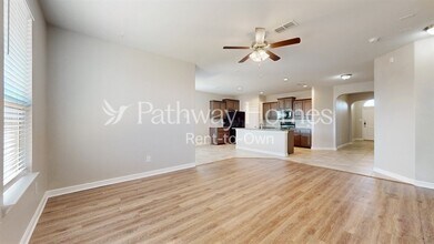 1000 Meadow Scape Dr in Burleson, TX - Building Photo - Building Photo