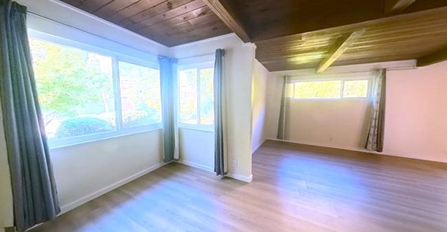 property at 1609 Magazine St