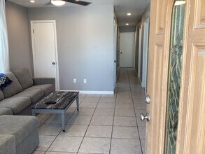 H16 Miriam St in Key West, FL - Building Photo - Building Photo