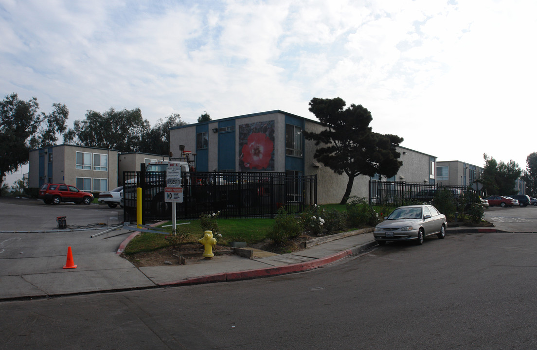 Hillside Views Apartments in San Diego, CA - Building Photo