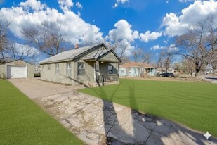 2117 S St Francis Ave in Wichita, KS - Building Photo