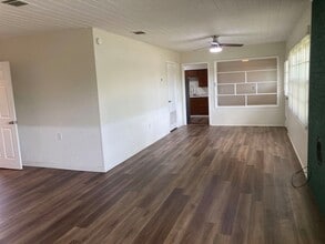 1635 River Oaks Dr in Kingsland, TX - Building Photo - Building Photo