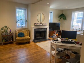 1715 Swann St NW, Unit #3 in Washington, DC - Building Photo - Building Photo