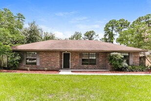2553 Sandlewood Cir in Orange Park, FL - Building Photo