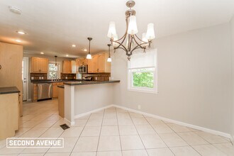 945 Sunglow St in Homestead, PA - Building Photo - Building Photo