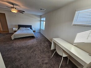 1171 Twincrest Ave in North Las Vegas, NV - Building Photo - Building Photo
