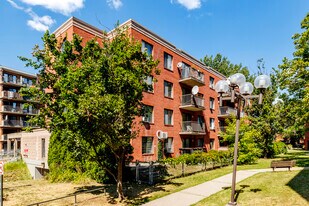 4455 Benny Av in Montréal, QC - Building Photo