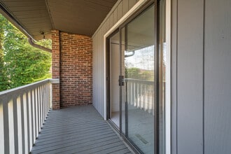 76 Greenville Hwy in Brevard, NC - Building Photo - Building Photo