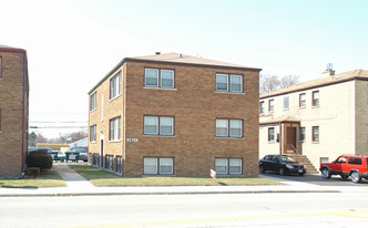 2824 25th Ave Apartments