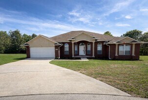 211 Pinque Coat Ct in Crestview, FL - Building Photo