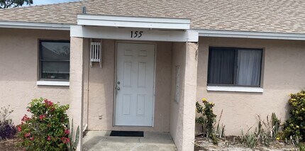 27600 Southview Drive in Bonita Springs, FL - Building Photo - Building Photo