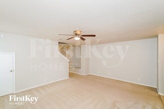 7439 Circle Farm in San Antonio, TX - Building Photo - Building Photo