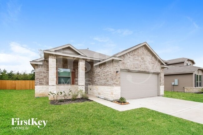 11020 Patriot Ct in Cleveland, TX - Building Photo - Building Photo