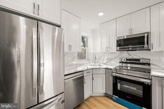 2104 N 8th St in Philadelphia, PA - Building Photo - Building Photo