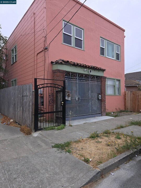 548 19th St in Richmond, CA - Building Photo
