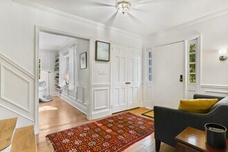 9 Edgehill Dr in Darien, CT - Building Photo - Building Photo