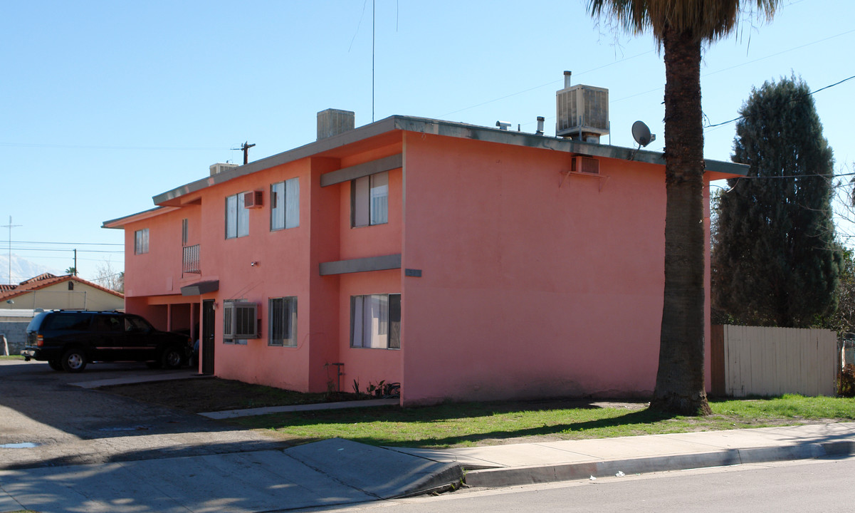 1373 N H St in San Bernardino, CA - Building Photo