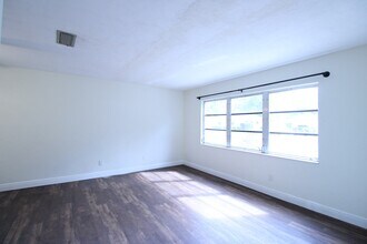 4628 NW 40th Terrace in Gainesville, FL - Building Photo - Building Photo