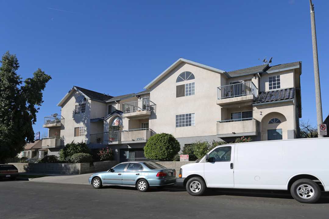 Castle Croatia in Reseda, CA - Building Photo