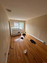 50 Moultrie Ave in Yonkers, NY - Foto de edificio - Building Photo