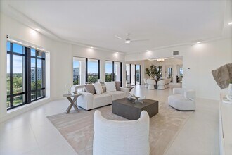 200 E Palmetto Park Rd in Boca Raton, FL - Foto de edificio - Building Photo