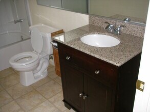 1351 Jasmine Cir in Rohnert Park, CA - Building Photo - Building Photo