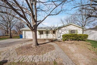 336 Shoreline Dr in Azle, TX - Building Photo - Building Photo